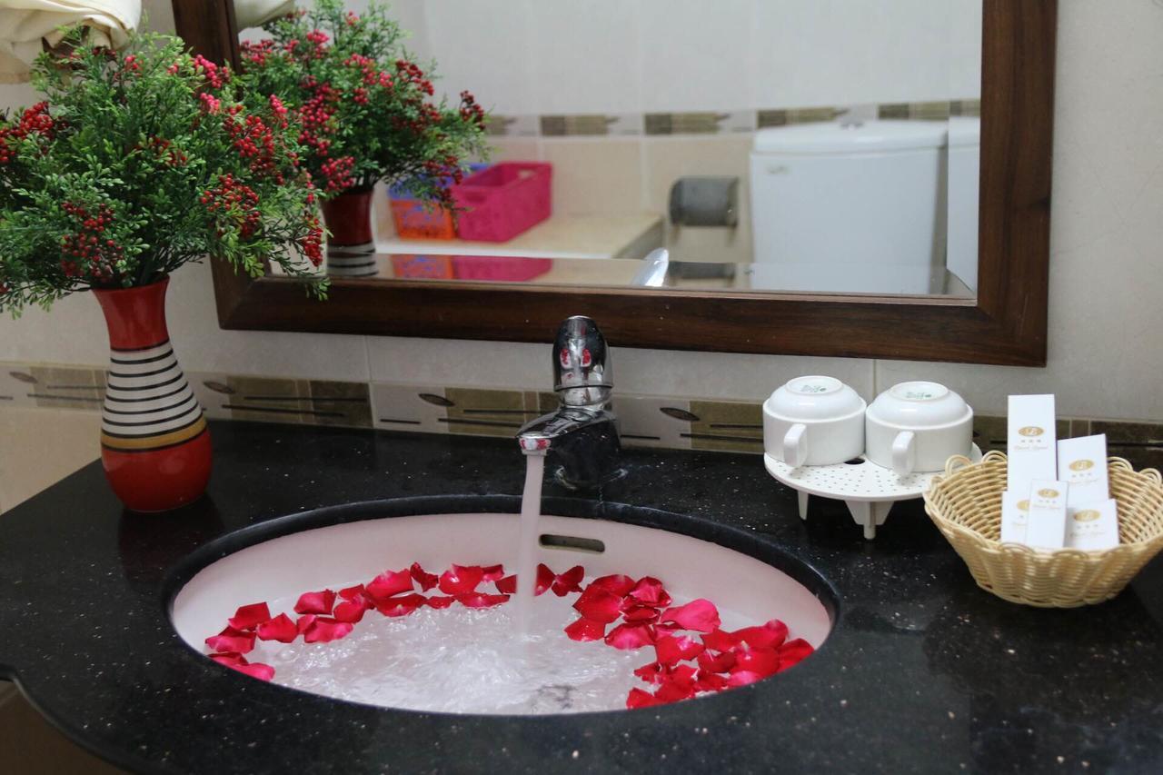 Hanoi Capital Hotel Экстерьер фото